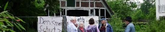 8. Juni 2011: Symbolische Besetzung der Wagnerkate (Foto: E. Stubel) 8. Juni 2011: Symbolische Besetzung der Wagnerkate (Foto: E. Stubel)