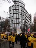 Proteste vor dem Norderstedter Lufthansa-Gebäude, März 2013 (Foto: Infoarchiv) Protest gegen Schließungspläne, März 2013