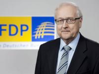 Während die Nord-FDP schon lange auf Anti-Atom-Kurs eingeschwenkt war, vertrat Rainer Brüderle noch die FDP-Chef Rainer Brüderle