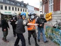 Zuletzt warb das HaK mit einem Straßentheater für sein Fortbestehen (Foto: HaK) Straßentheater für das Hotel am Kalkberg