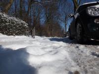 März 2013: Keine Änderung - ein Winterdienst findet nicht statt (Foto: Infoarchiv) Der verschneite Weg im März 2013